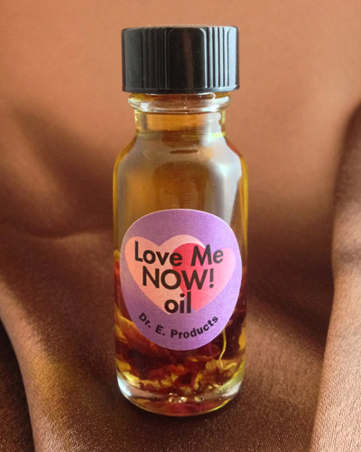 Love Me Now! Oil - Click Image to Close